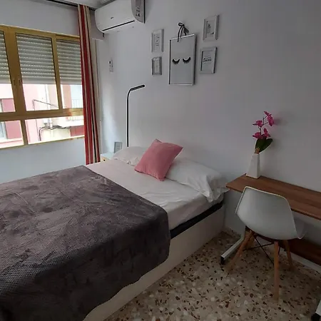 Redbrick 2 Apartment